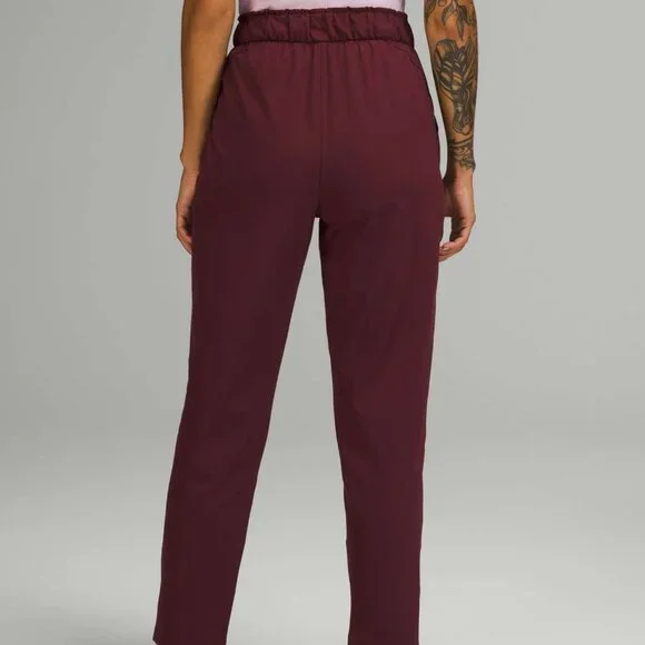 ✨NWT Lululemon Stretch High-Rise Pant 7/8 Length in Red Merlot - Picture 2 of 14